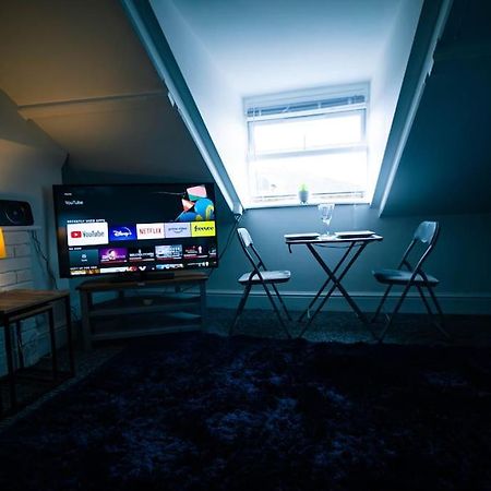 The Beach Suite - Top Floor With Easy Invest Lowestoft Extérieur photo