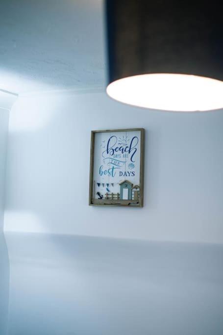 The Beach Suite - Top Floor With Easy Invest Lowestoft Extérieur photo