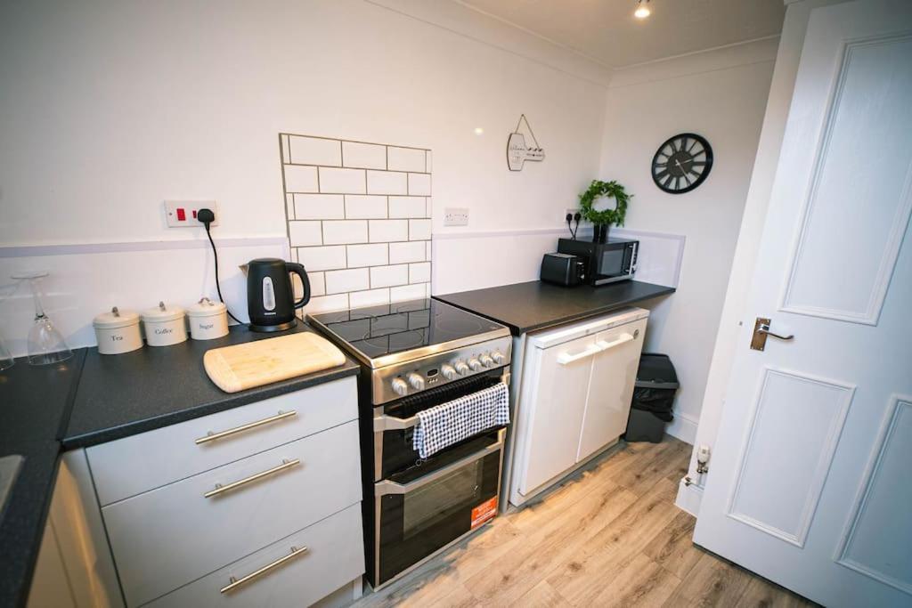 The Beach Suite - Top Floor With Easy Invest Lowestoft Extérieur photo